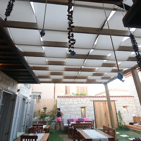 Cona 2* Αλακάτι