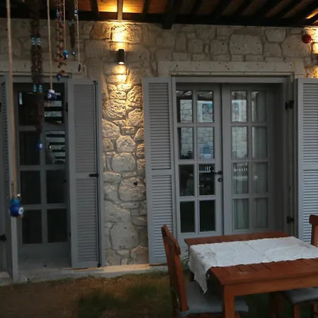 Cona Alaçatı