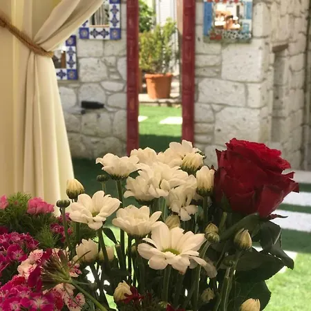 Cona Alaçatı