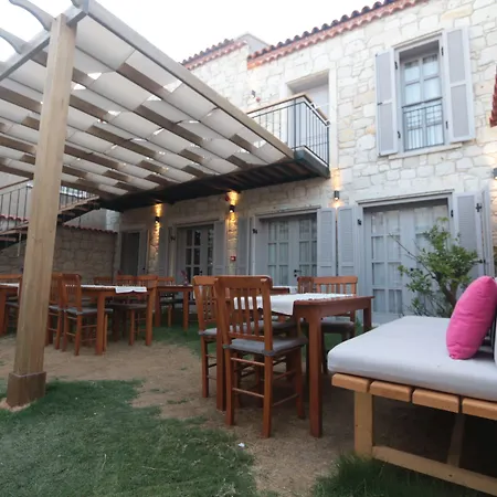 Cona Alaçatı