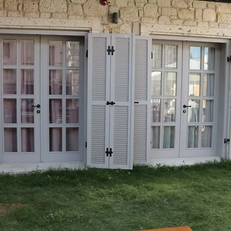 Hotel Cona