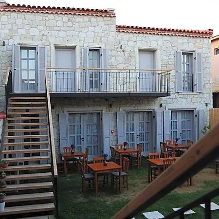 فندق Cona