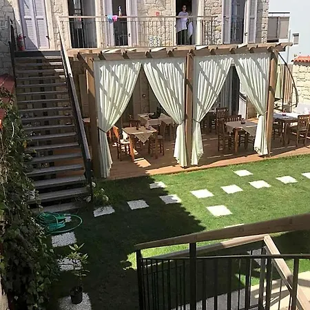 Cona Alaçatı